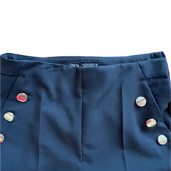 Zara High Waisted Black Shorts with Gold Buttons NWOT - Picture 3 of 5